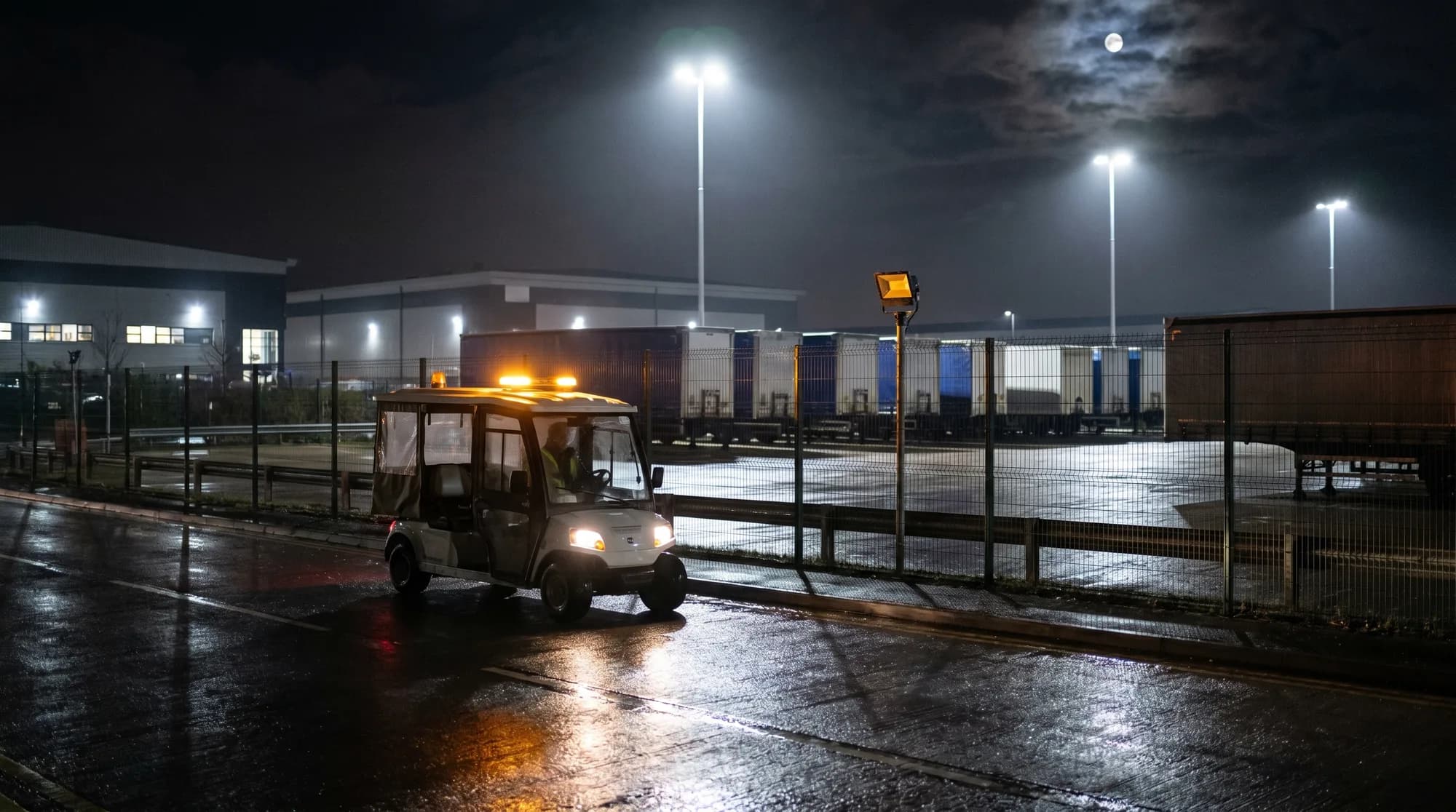 Electric security and patrol golf carts for warehouses and logistics parks